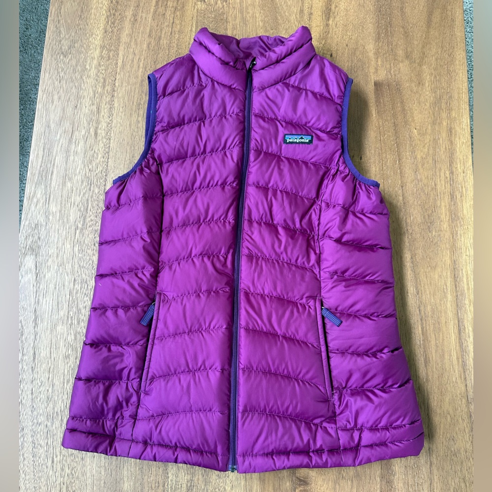 Patagonia Down Sweater Vest girls’ XXL 16-18, Women’s small EUC